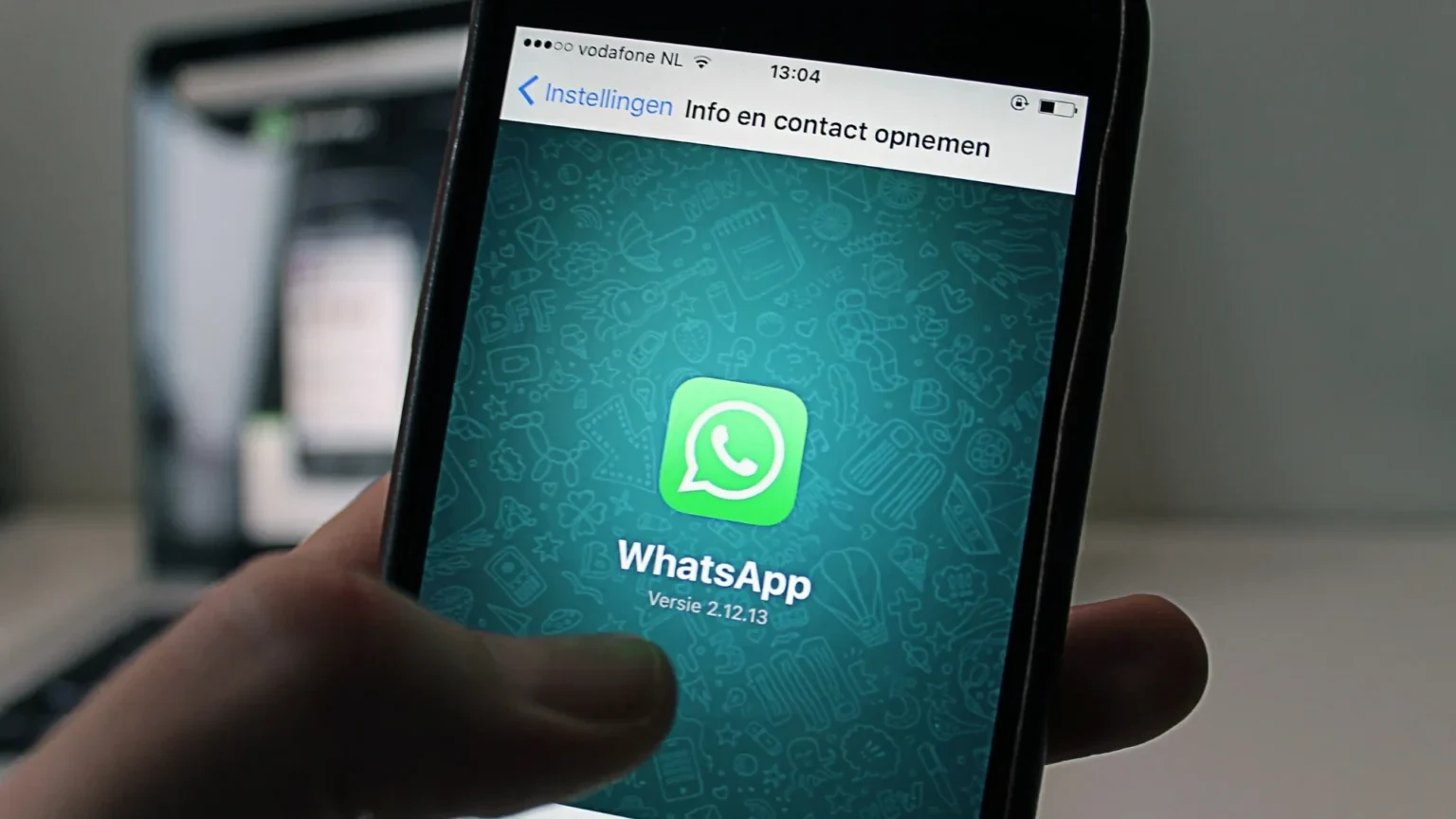 how to change whatsapp number